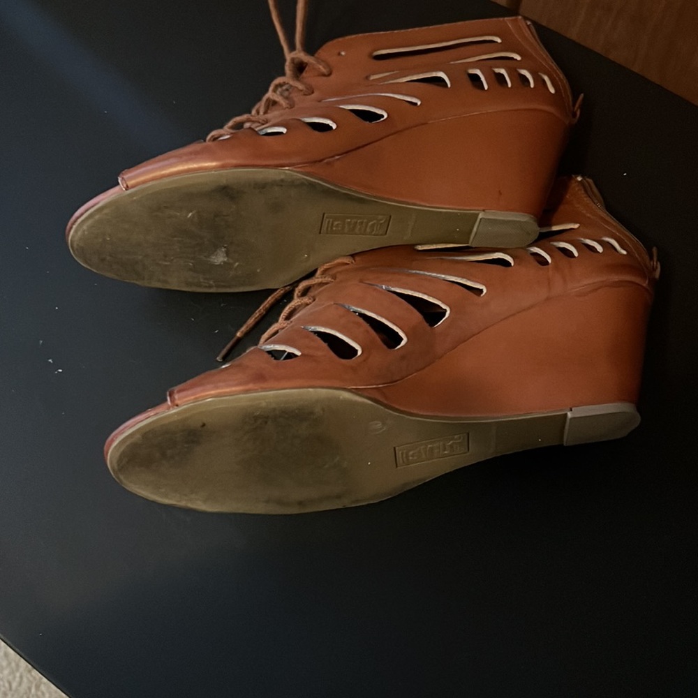 Wedges - Picture 4 of 4